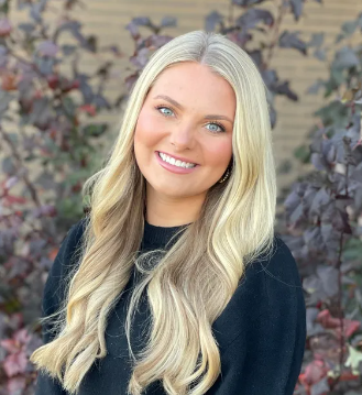 Dr. Abby Brozek from SouthPointe Dental in Lincoln, NE. Dr. Brozek offers a variety of dental services for patients of all ages.